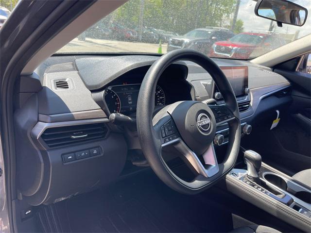 used 2023 Nissan Altima car, priced at $25,830