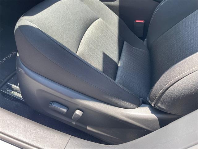 used 2023 Nissan Altima car, priced at $25,830