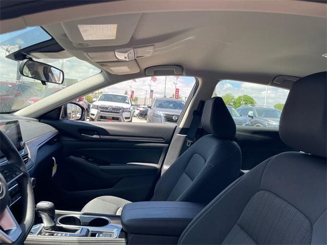 used 2023 Nissan Altima car, priced at $25,830