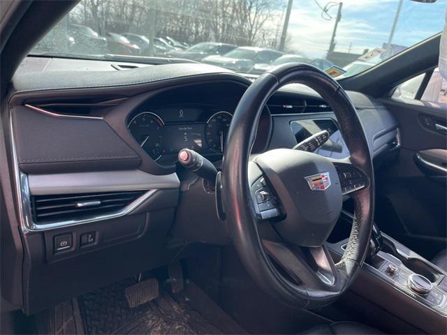 used 2020 Cadillac XT4 car, priced at $20,550