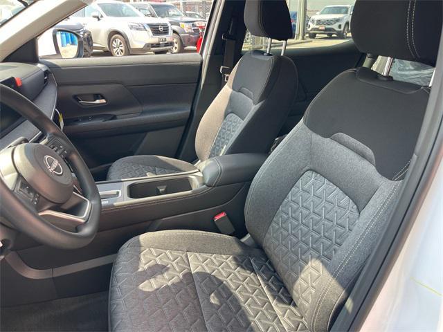new 2025 Nissan Kicks car, priced at $26,476