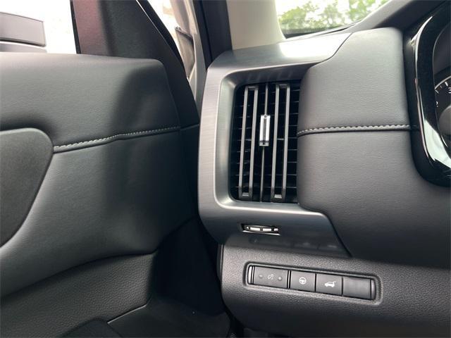 new 2025 Nissan Pathfinder car, priced at $41,350