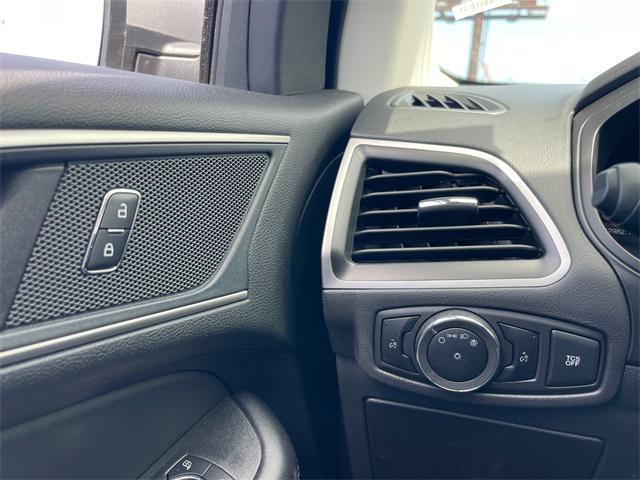 used 2024 Ford Edge car, priced at $24,060