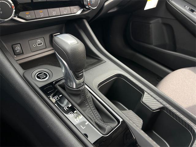 new 2025 Nissan Sentra car, priced at $21,035