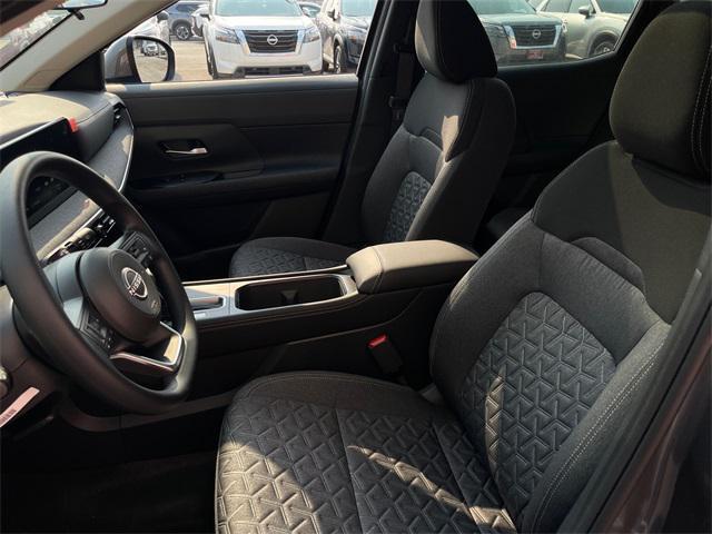 new 2025 Nissan Kicks car, priced at $26,476