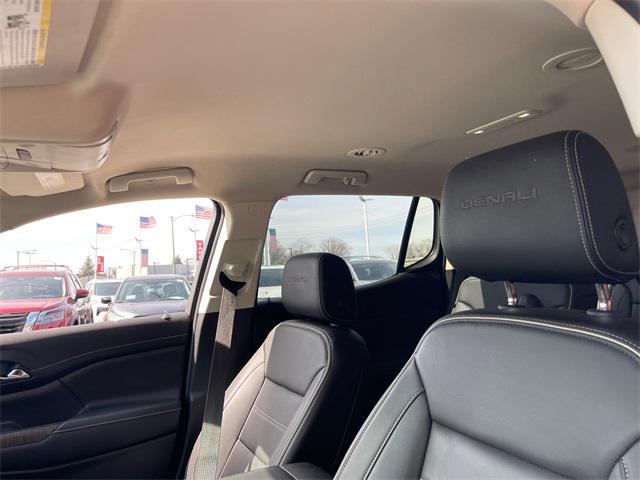 used 2021 GMC Acadia car, priced at $27,035