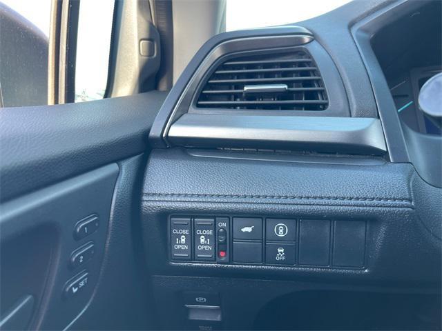 used 2023 Honda Odyssey car, priced at $29,020