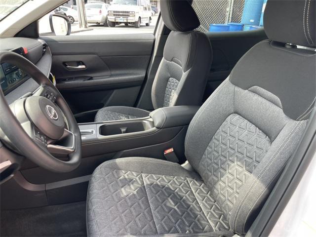 new 2025 Nissan Kicks car, priced at $25,382
