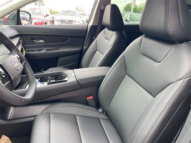 new 2025 Nissan Murano car, priced at $43,715