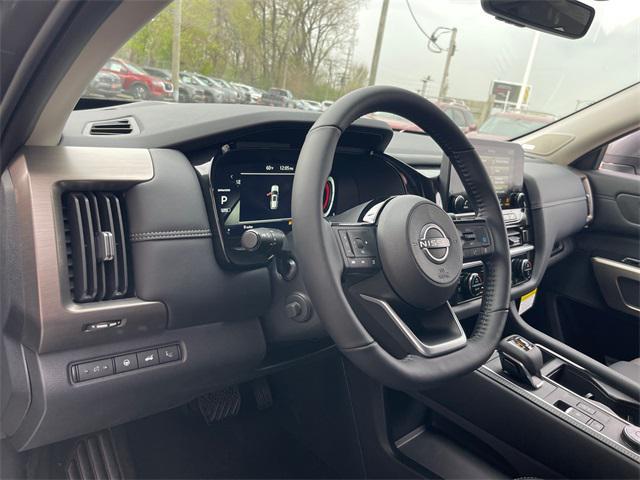 new 2025 Nissan Pathfinder car, priced at $50,167