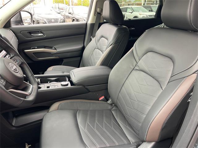 new 2025 Nissan Pathfinder car, priced at $50,167