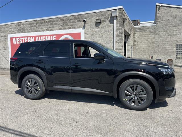 new 2025 Nissan Pathfinder car, priced at $37,640