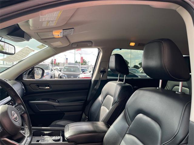 used 2022 Nissan Pathfinder car, priced at $31,095