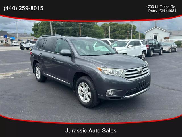 used 2012 Toyota Highlander car, priced at $10,495