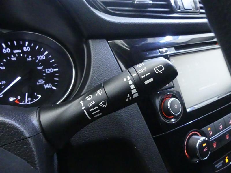 used 2021 Nissan Rogue Sport car, priced at $15,500