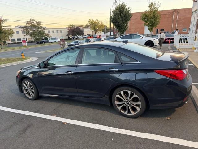 used 2014 Hyundai Sonata car, priced at $3,900