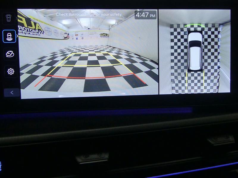 used 2024 Hyundai Santa Fe car, priced at $29,900