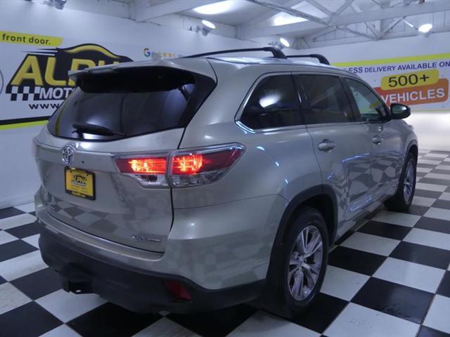 used 2015 Toyota Highlander car, priced at $17,900