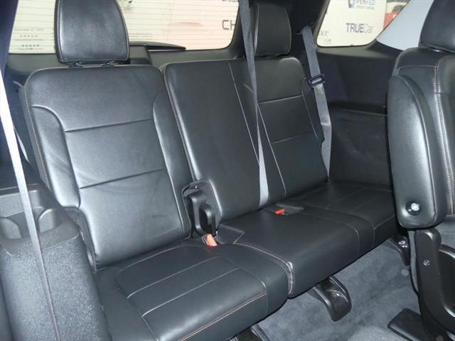 used 2020 Chevrolet Traverse car, priced at $25,700