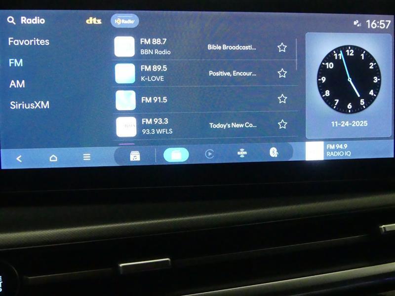 used 2025 Hyundai Santa Fe car, priced at $28,500