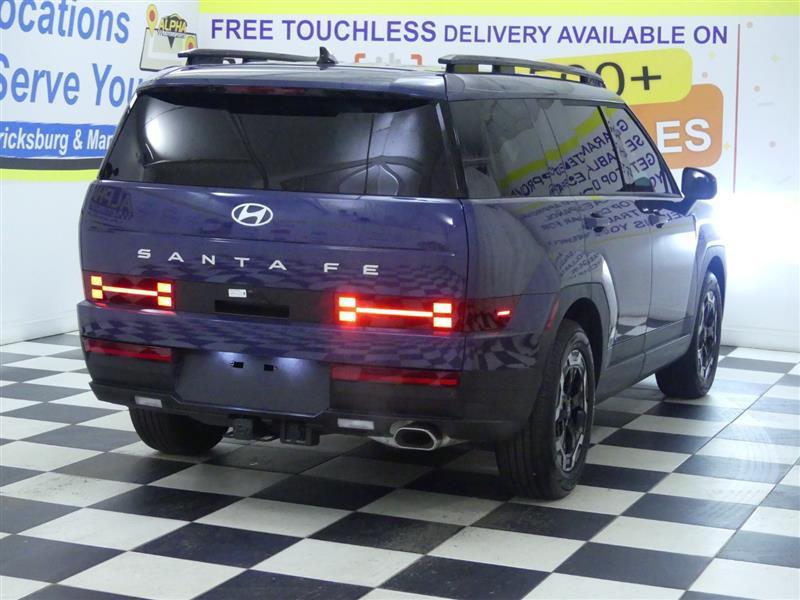 used 2025 Hyundai Santa Fe car, priced at $28,500