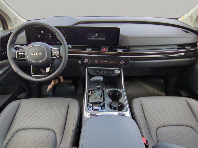 new 2025 Kia Carnival car, priced at $48,152