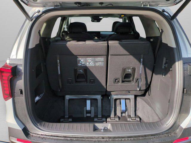 new 2025 Kia Carnival car, priced at $48,152