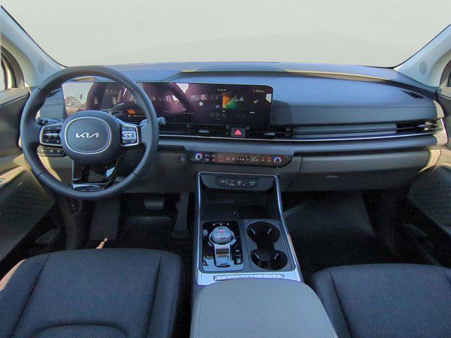 new 2026 Kia Carnival Hybrid car, priced at $43,116