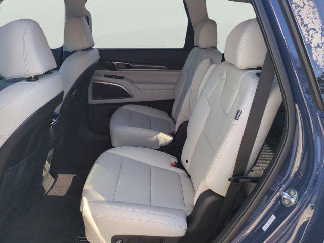 new 2025 Kia Telluride car, priced at $39,246