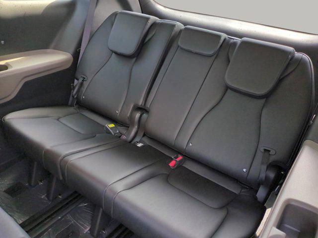 new 2025 Kia Carnival car, priced at $38,035