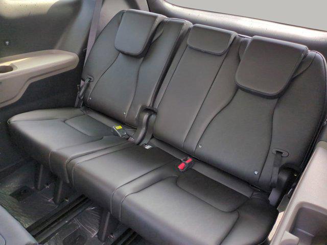 new 2025 Kia Carnival car, priced at $38,035