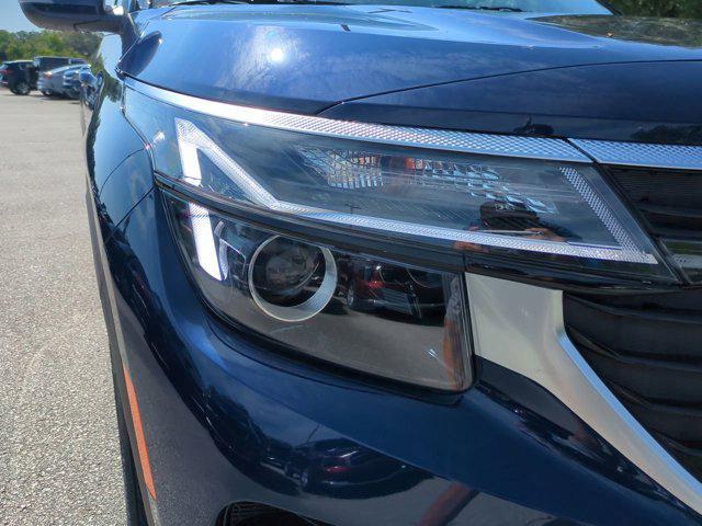 new 2025 Kia Seltos car, priced at $26,978