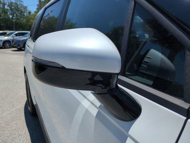 new 2025 Kia Carnival car, priced at $38,404