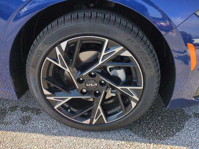 new 2025 Kia K5 car, priced at $29,998