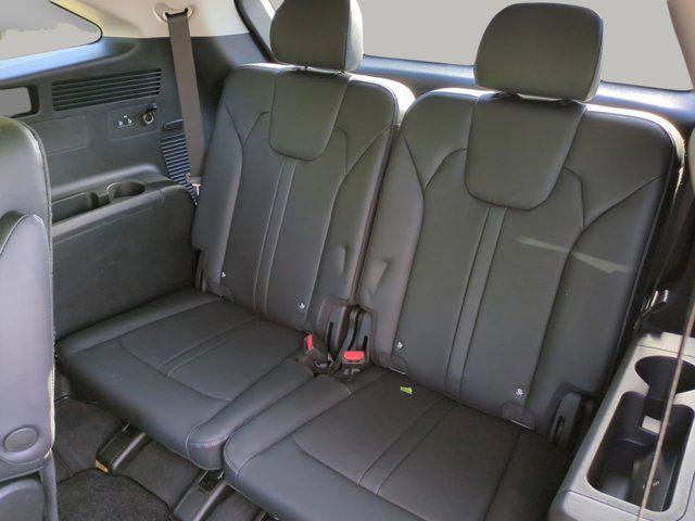 new 2025 Kia Sorento car, priced at $41,272