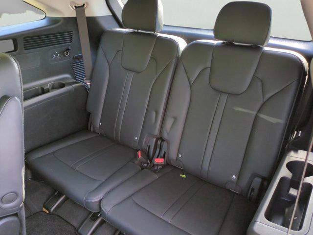 new 2025 Kia Sorento car, priced at $40,581