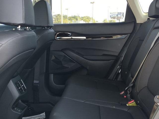 new 2025 Kia Seltos car, priced at $27,159