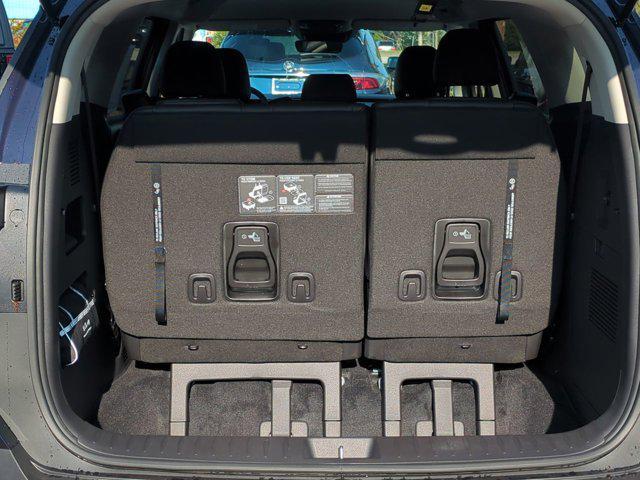new 2025 Kia Carnival car, priced at $38,340