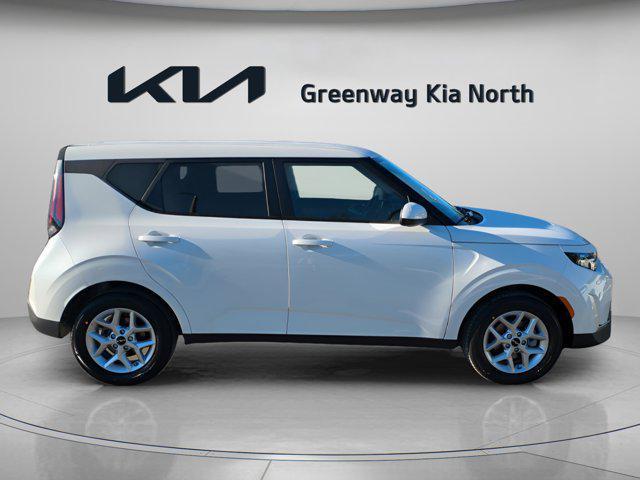 new 2025 Kia Soul car, priced at $20,173
