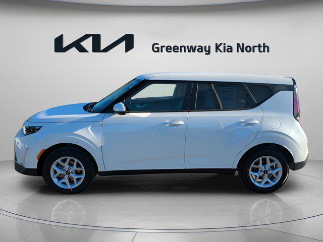 new 2025 Kia Soul car, priced at $20,173