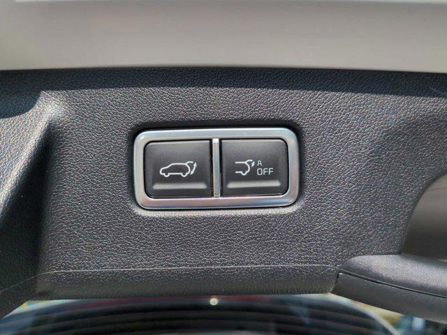 new 2025 Kia Sorento car, priced at $38,617