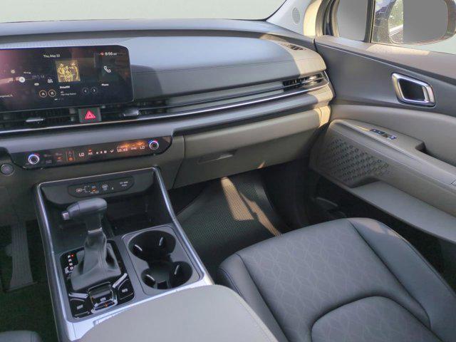 new 2025 Kia Carnival car, priced at $38,768