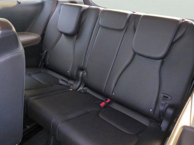new 2025 Kia Carnival car, priced at $38,768