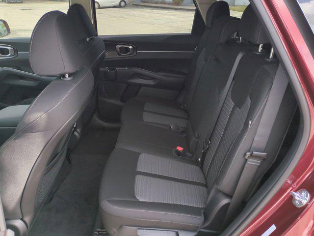 new 2025 Kia Sorento car, priced at $31,748