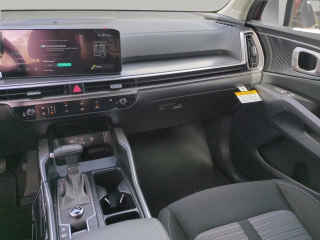 new 2025 Kia Sorento car, priced at $30,702