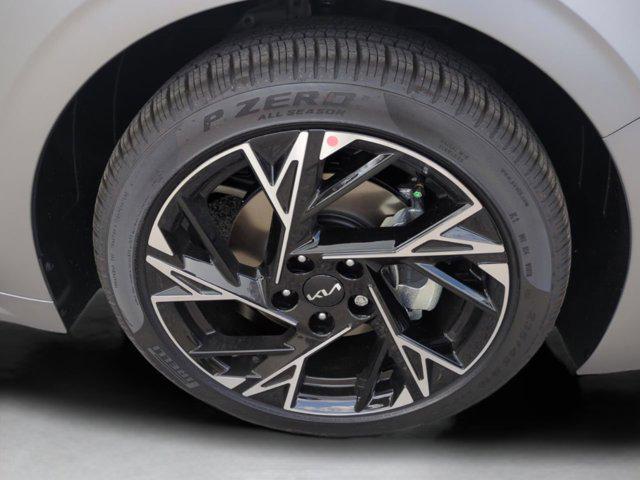 new 2025 Kia K5 car, priced at $29,289