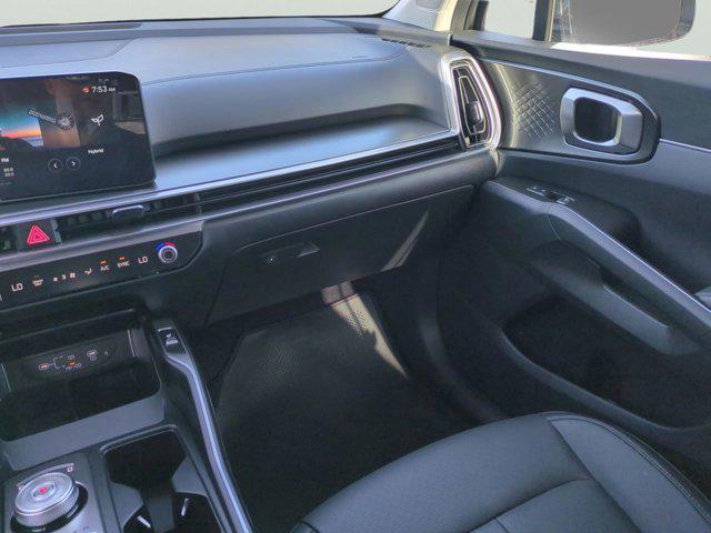 new 2025 Kia Sorento Hybrid car, priced at $37,410