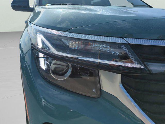 new 2025 Kia Seltos car, priced at $24,513