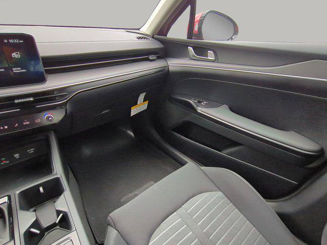 new 2025 Kia K5 car, priced at $26,192