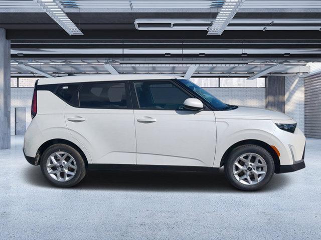 new 2025 Kia Soul car, priced at $21,180